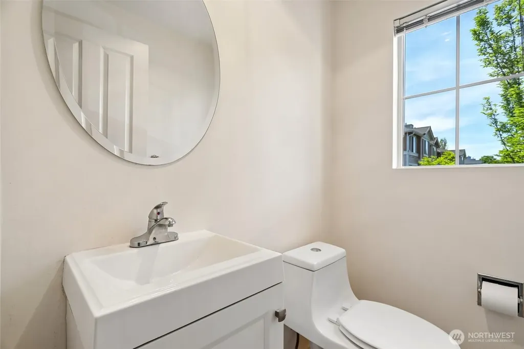 23220 63rd Place S Kent WA 98032