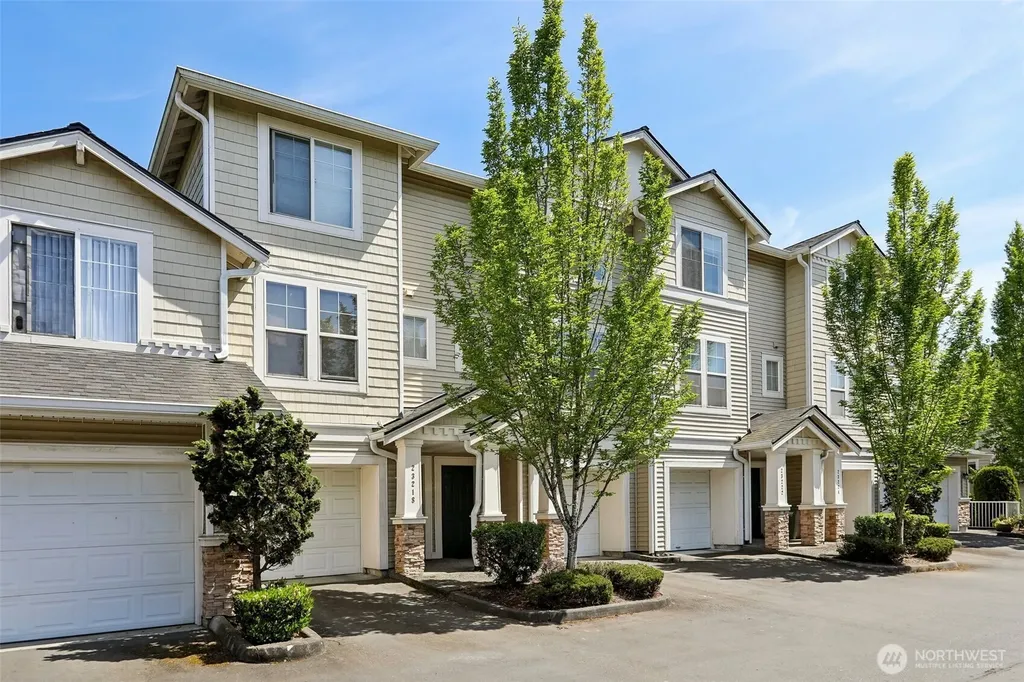 23220 63rd Place S Kent WA 98032