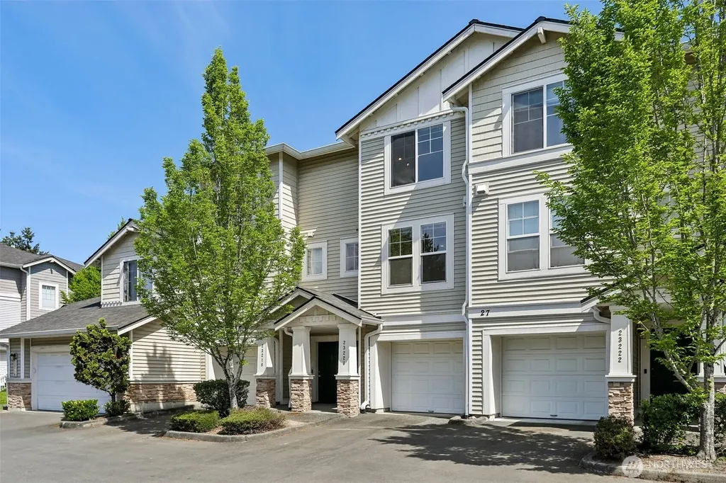 23220 63rd Place S Kent WA 98032