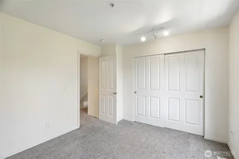 23220 63rd Place S Kent WA 98032