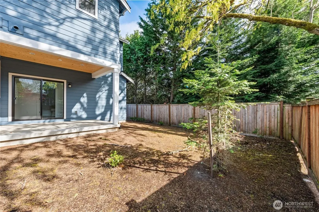 10215 135th Circle NE Kirkland WA 98033