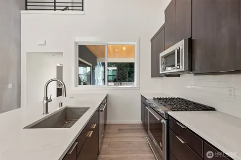 10215 135th Circle NE Kirkland WA 98033