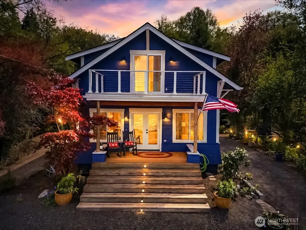 1273 Beach Drive E Port Orchard WA 98366