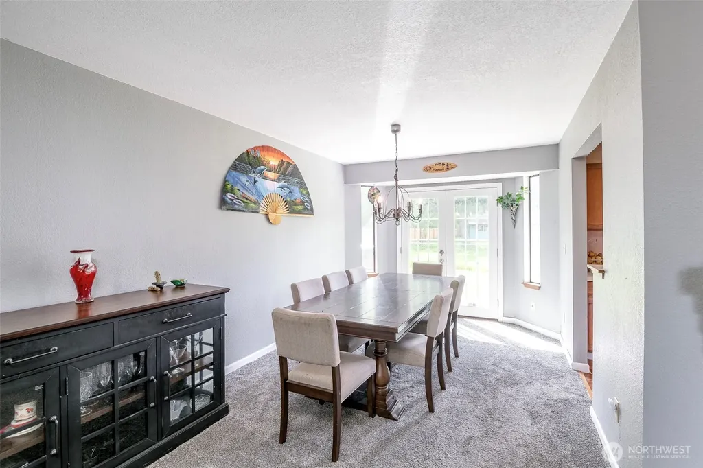 5814 37th Street SE Auburn WA 98092