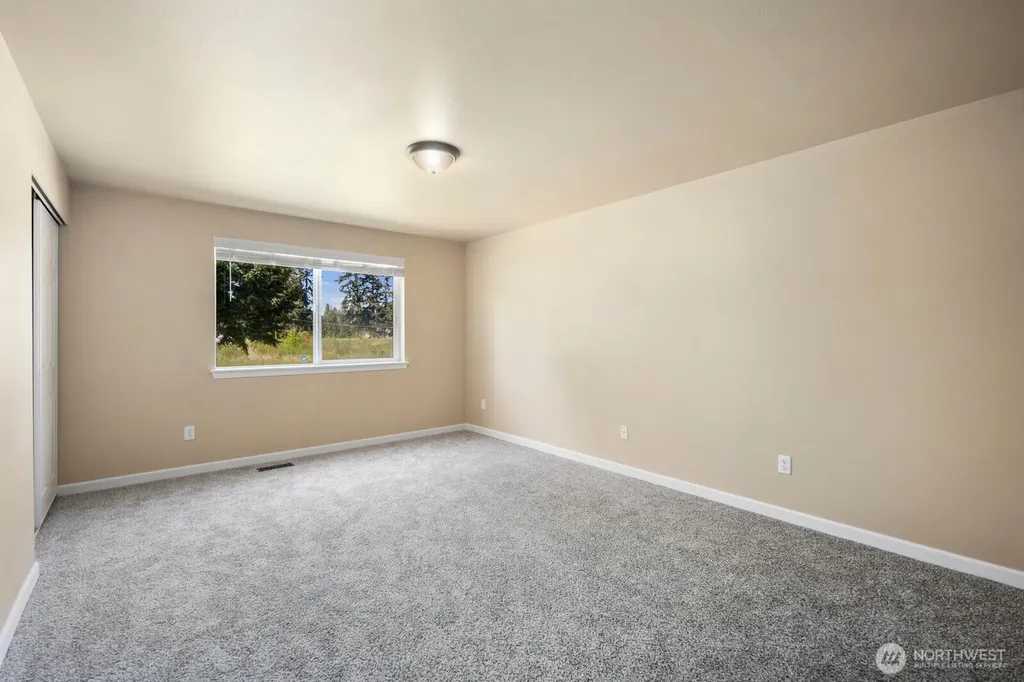 33707 Sr 507 S Roy WA 98580
