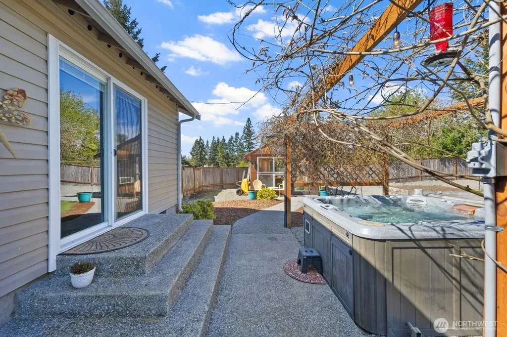 33707 Sr 507 S Roy WA 98580