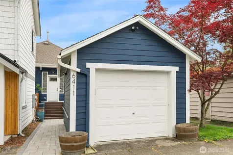 6411 Woodland Place N Seattle WA 98103