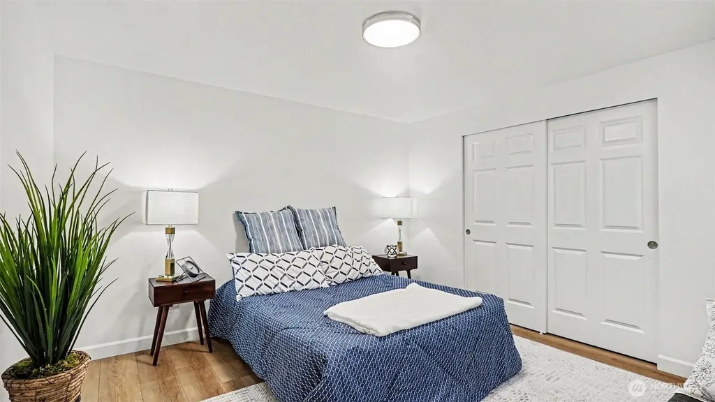 11040 40th Avenue NE Seattle WA 98125