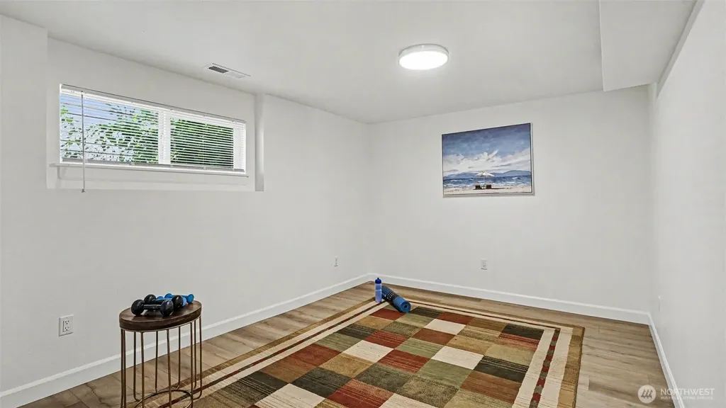 11040 40th Avenue NE Seattle WA 98125