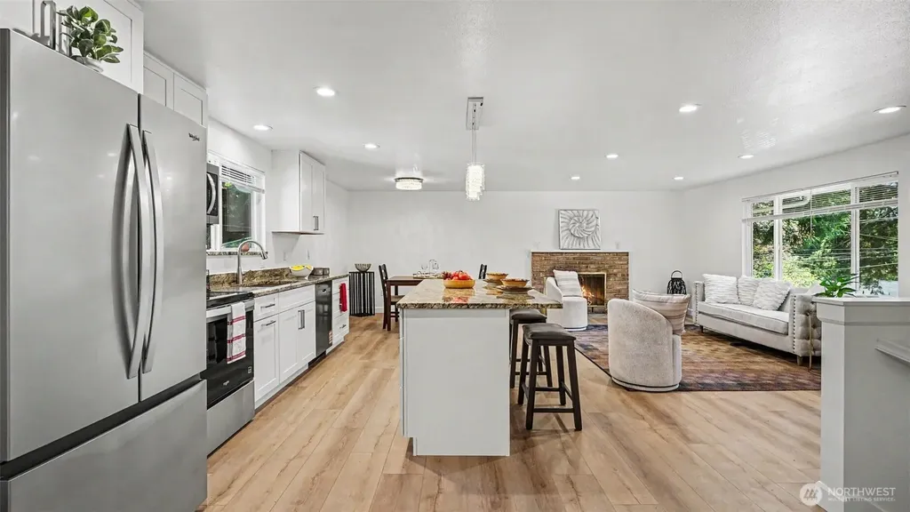 11040 40th Avenue NE Seattle WA 98125