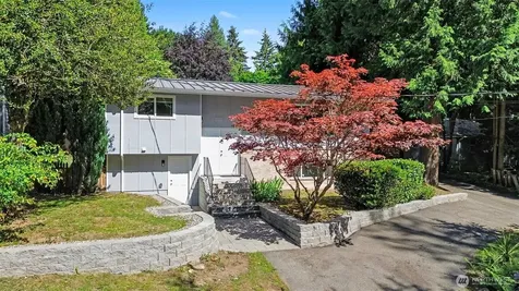 11040 40th Avenue NE Seattle WA 98125