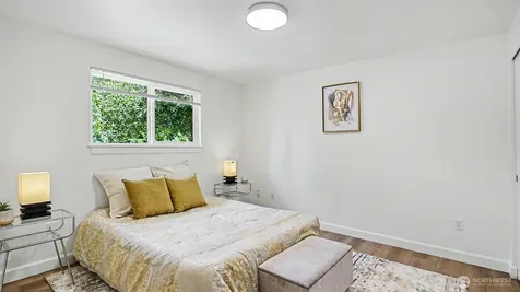11040 40th Avenue NE Seattle WA 98125