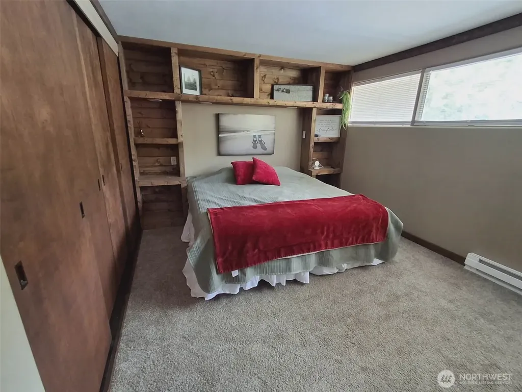 310 W Pine Street Elma WA 98541