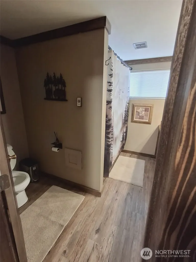 310 W Pine Street Elma WA 98541