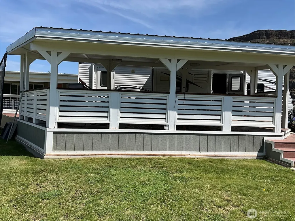 8542 Crescent Bar Road NW Quincy WA 98848