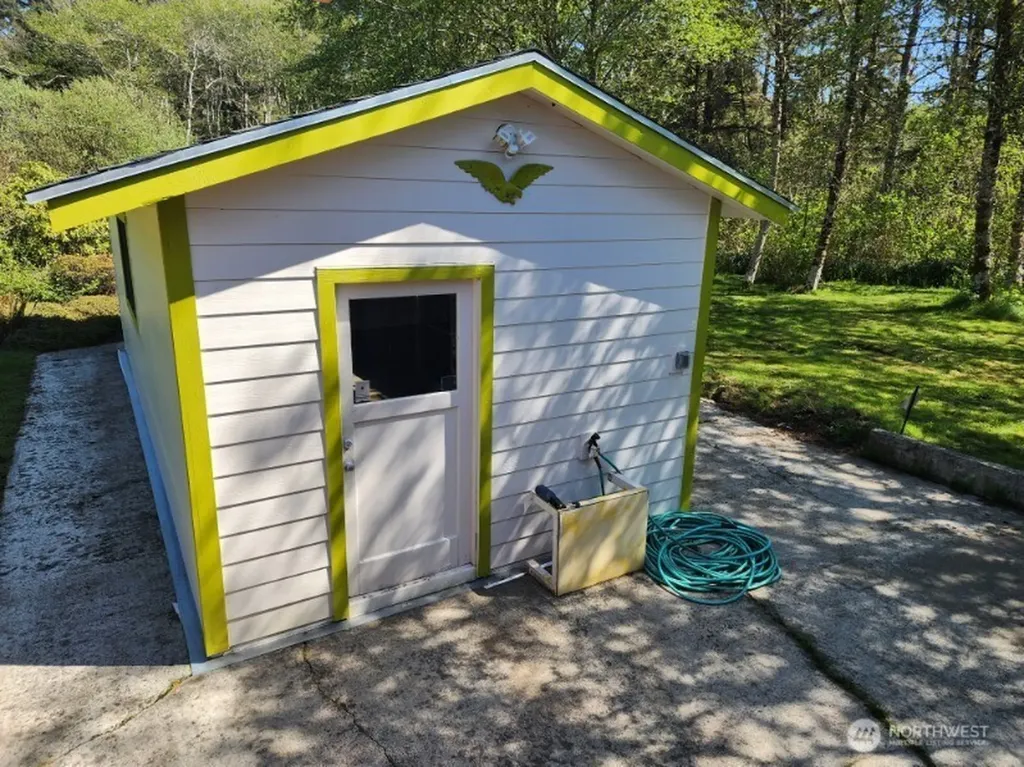 41 Woodland Drive Copalis Beach WA 98535