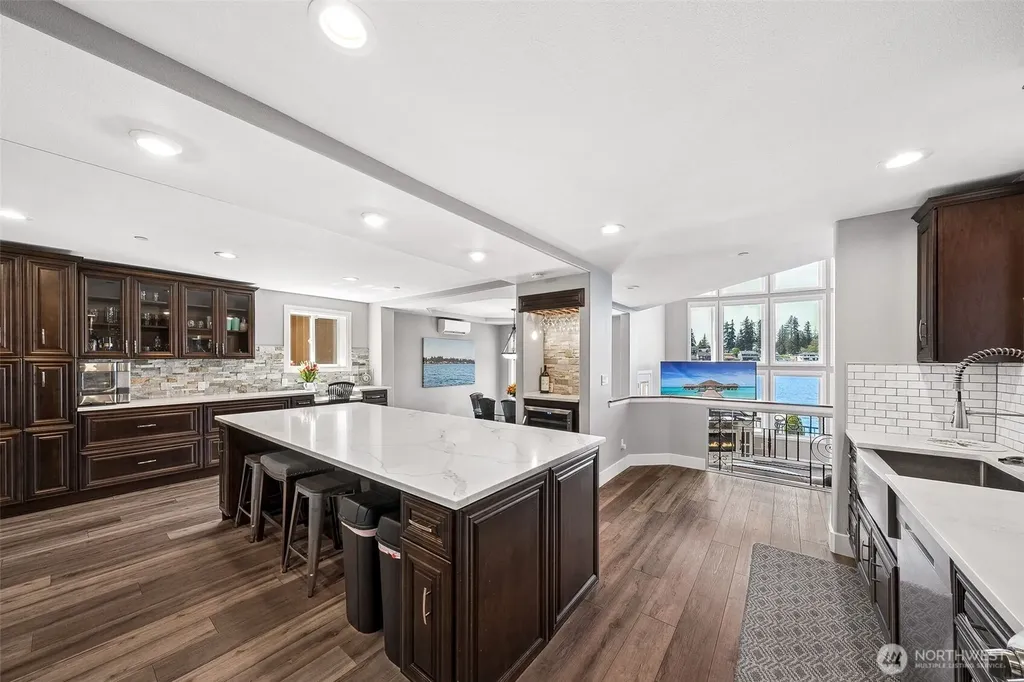 6804 Vandermark Road Bonney Lake WA 98391