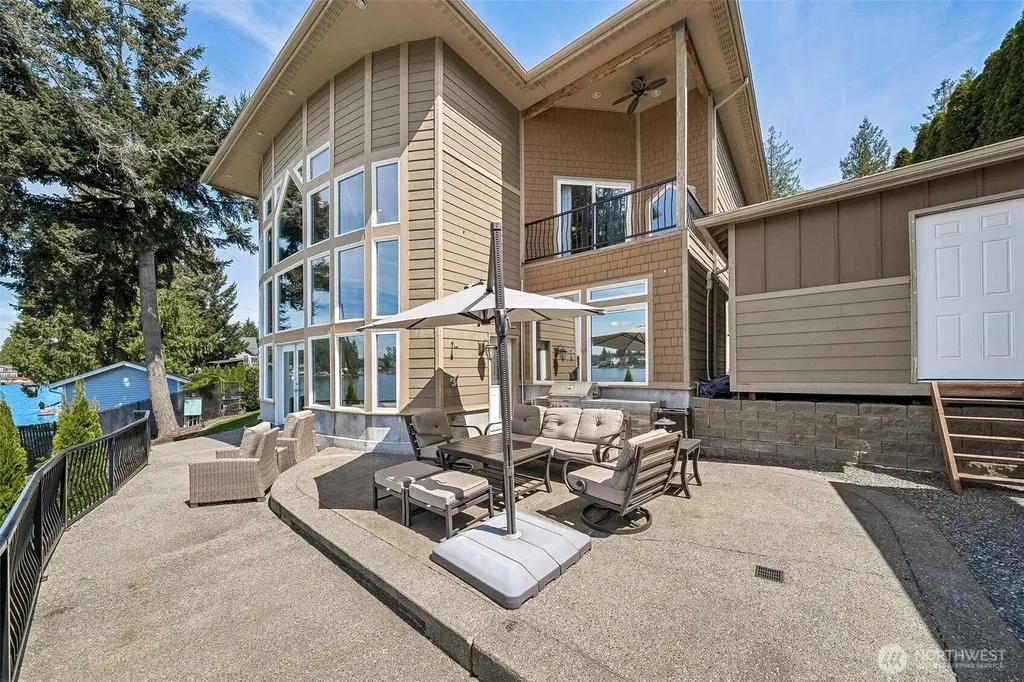 6804 Vandermark Road Bonney Lake WA 98391
