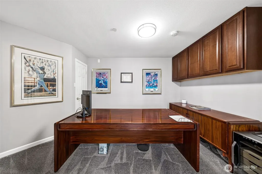 6804 Vandermark Road Bonney Lake WA 98391