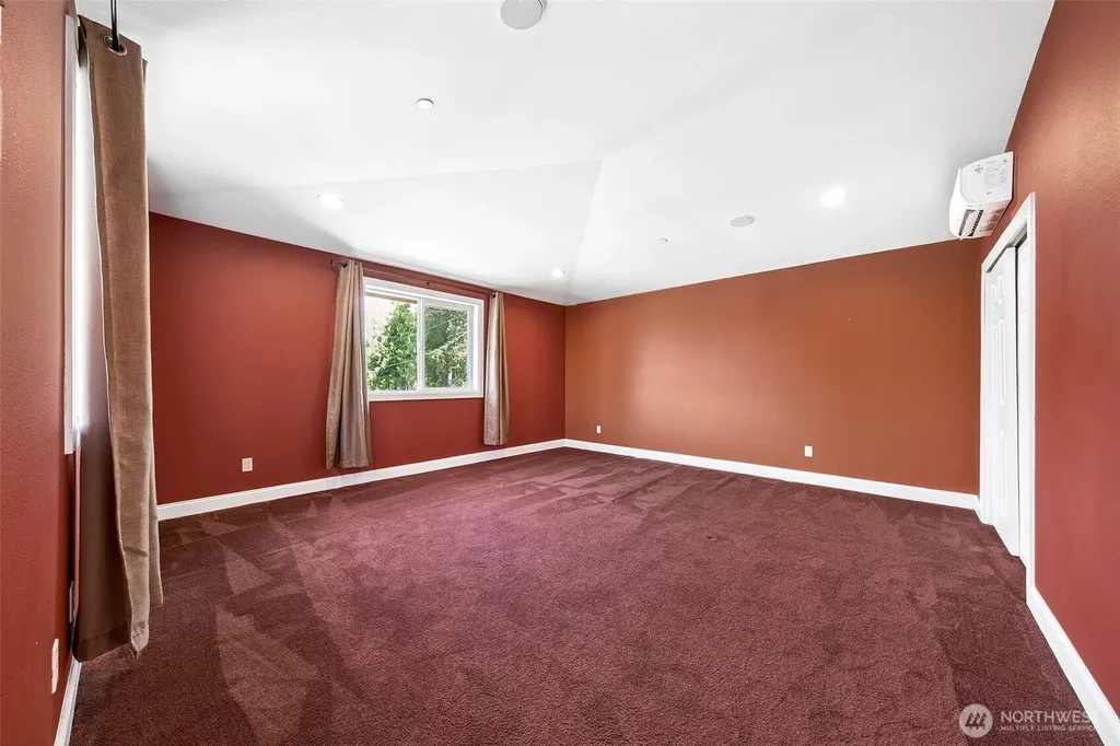 6804 Vandermark Road Bonney Lake WA 98391