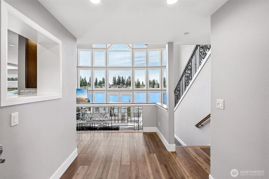 6804 Vandermark Road Bonney Lake WA 98391