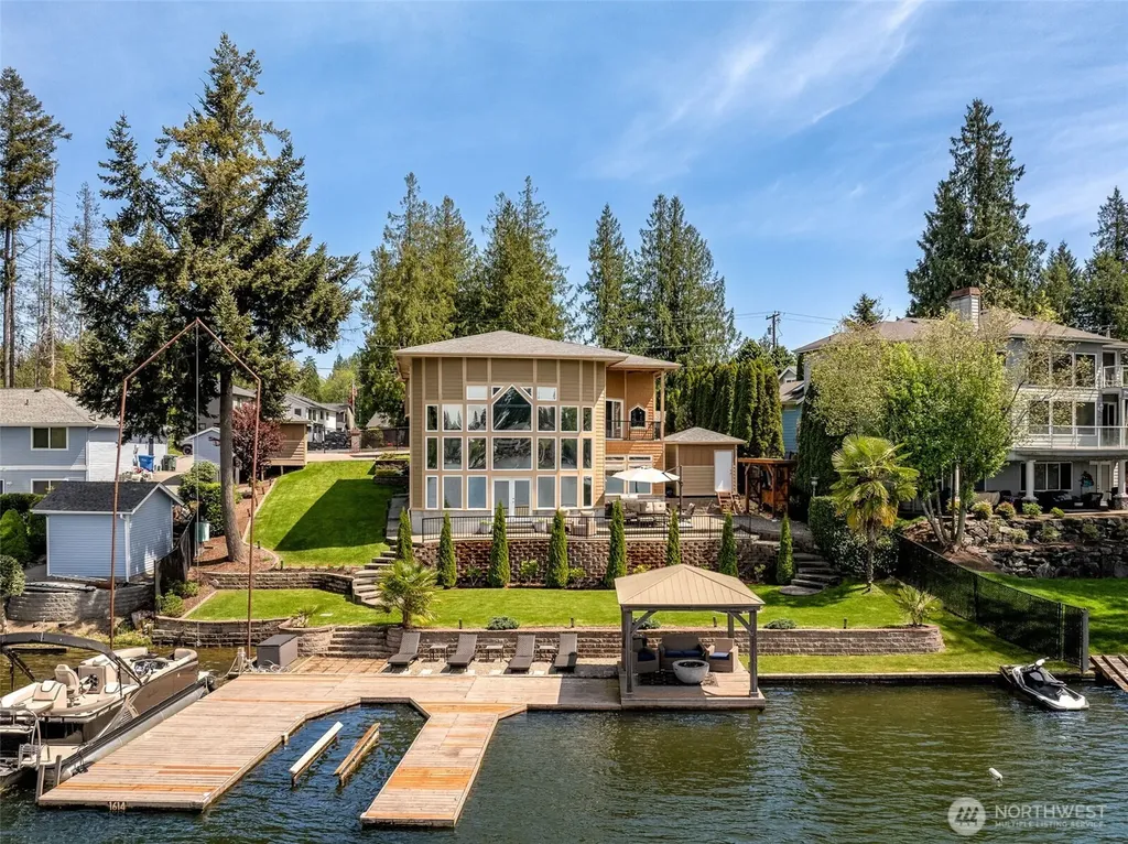 6804 Vandermark Road Bonney Lake WA 98391