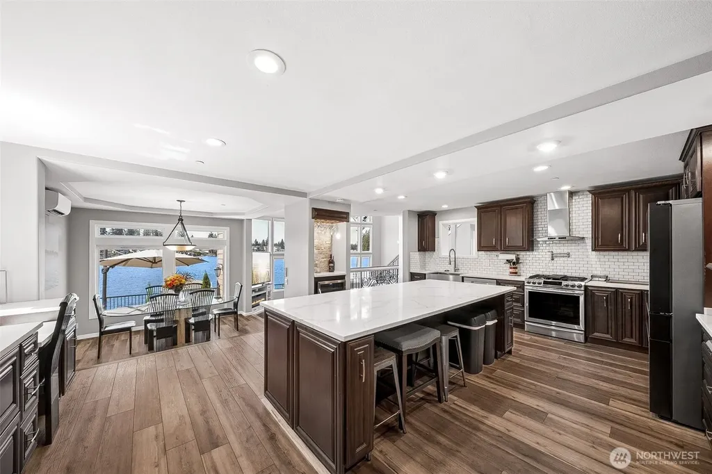 6804 Vandermark Road Bonney Lake WA 98391