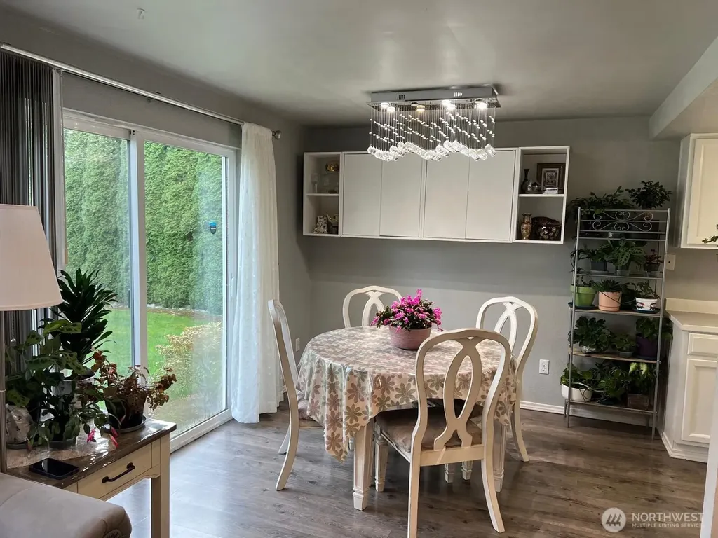 9116 1st Place NE Lake Stevens WA 98258