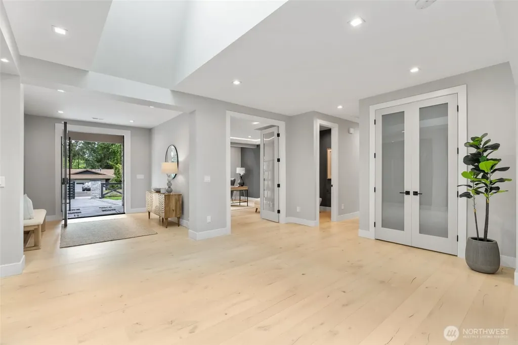 12608 NE 30th Street Bellevue WA 98005