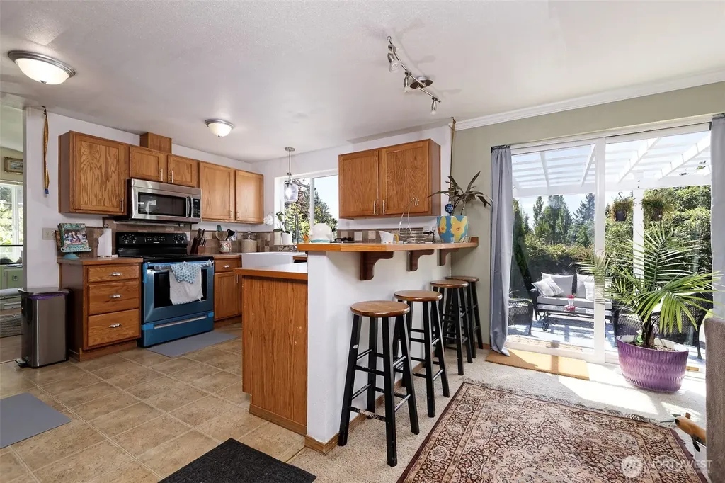 361 N North Hill Road Hoodsport WA 98548