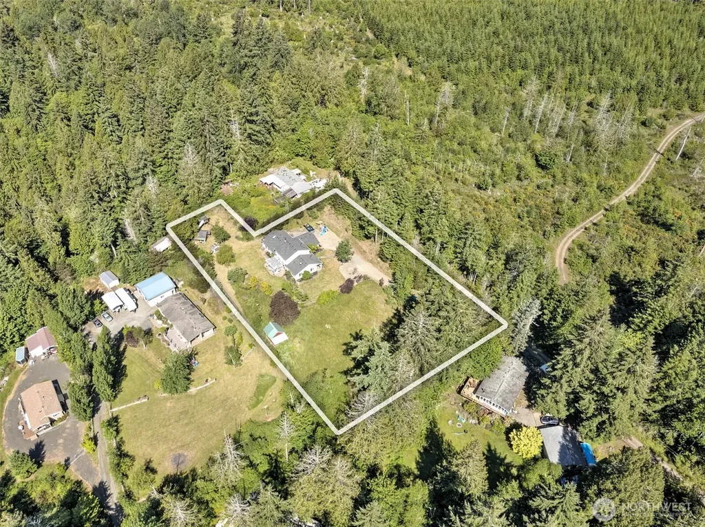 361 N North Hill Road Hoodsport WA 98548