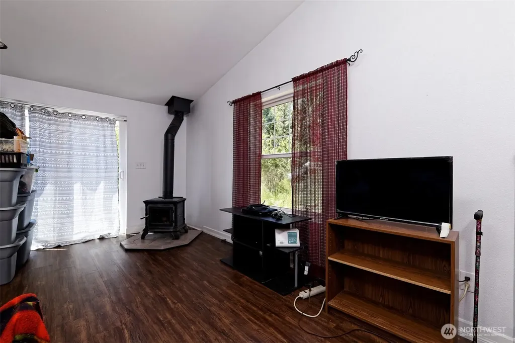 361 N North Hill Road Hoodsport WA 98548