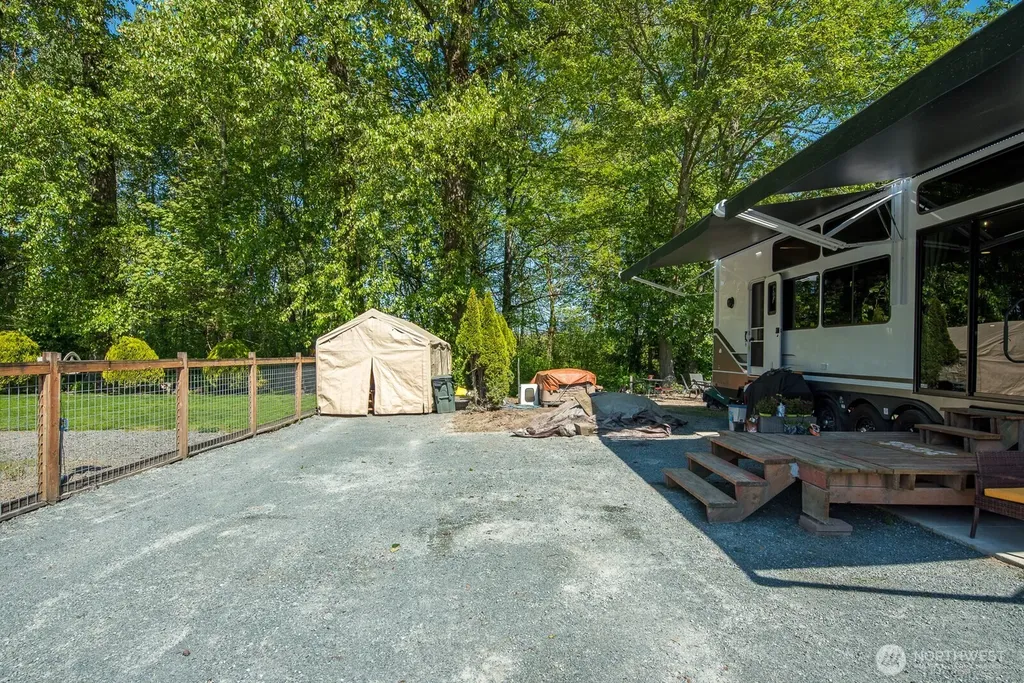 23727 Cove Road Sedro Woolley WA 98284