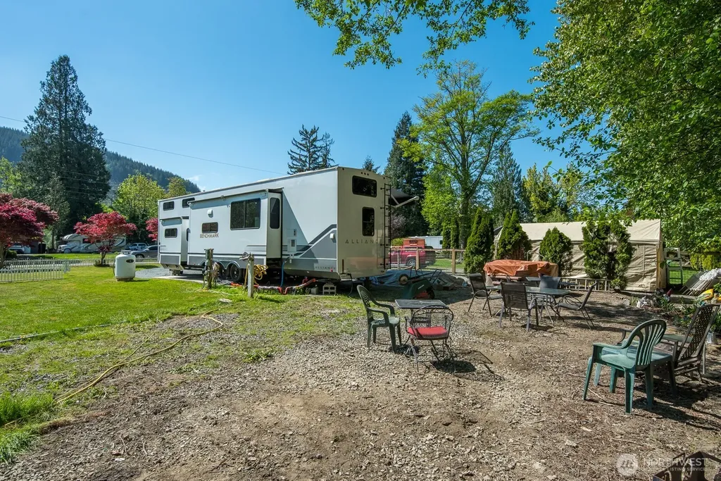 23727 Cove Road Sedro Woolley WA 98284