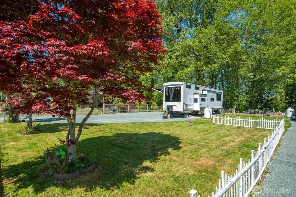 23727 Cove Road Sedro Woolley WA 98284