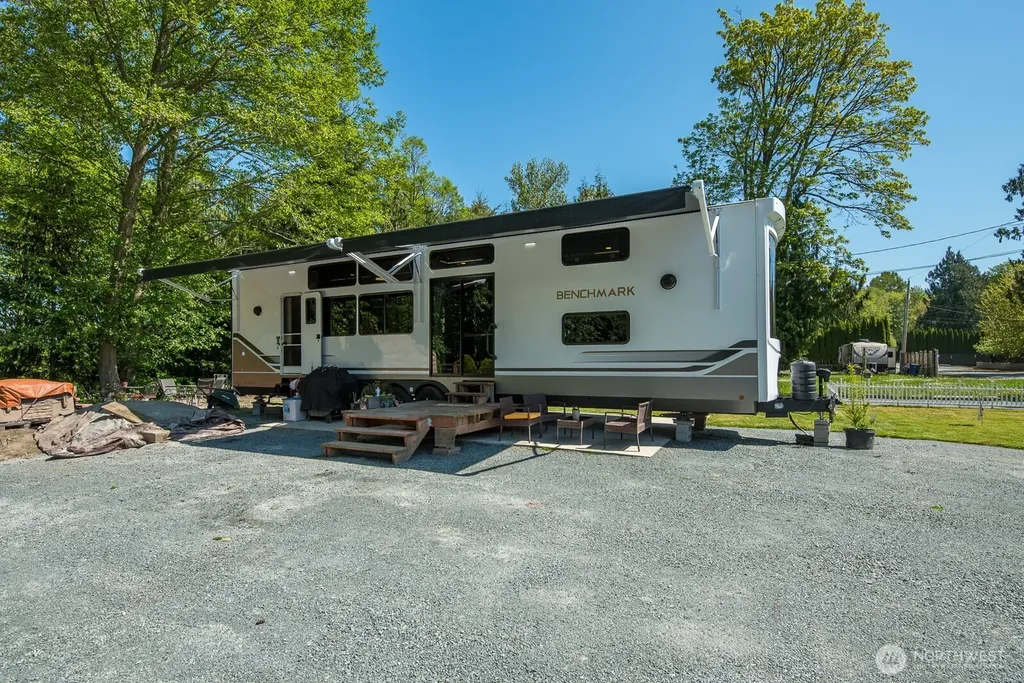23727 Cove Road Sedro Woolley WA 98284