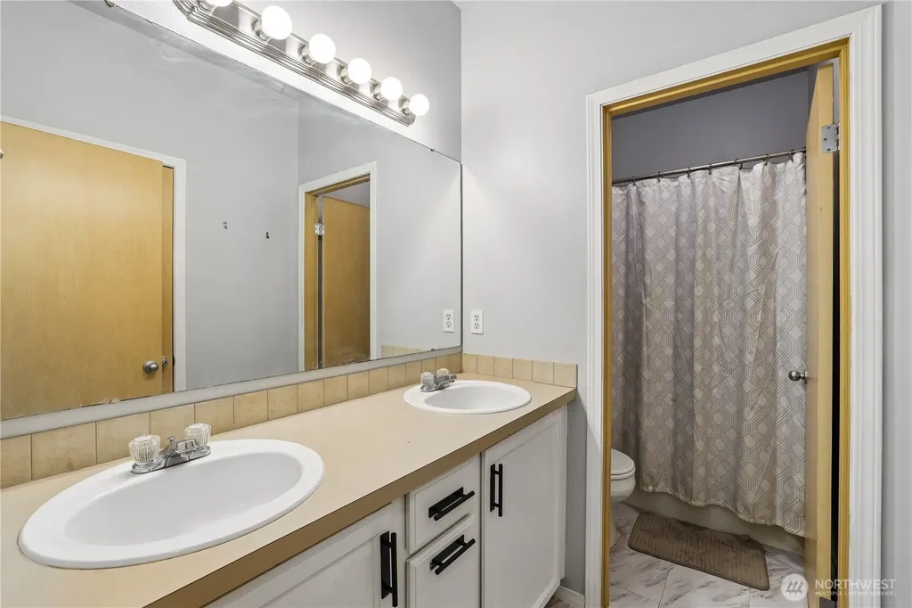 11308 6th Avenue E Tacoma WA 98445