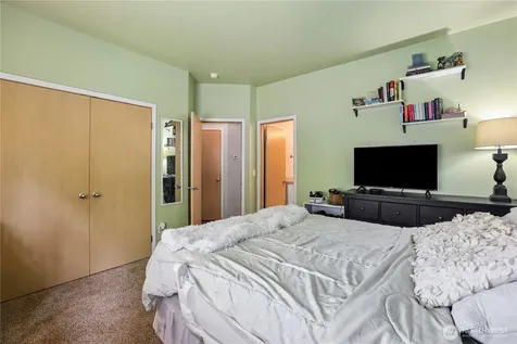 11308 6th Avenue E Tacoma WA 98445