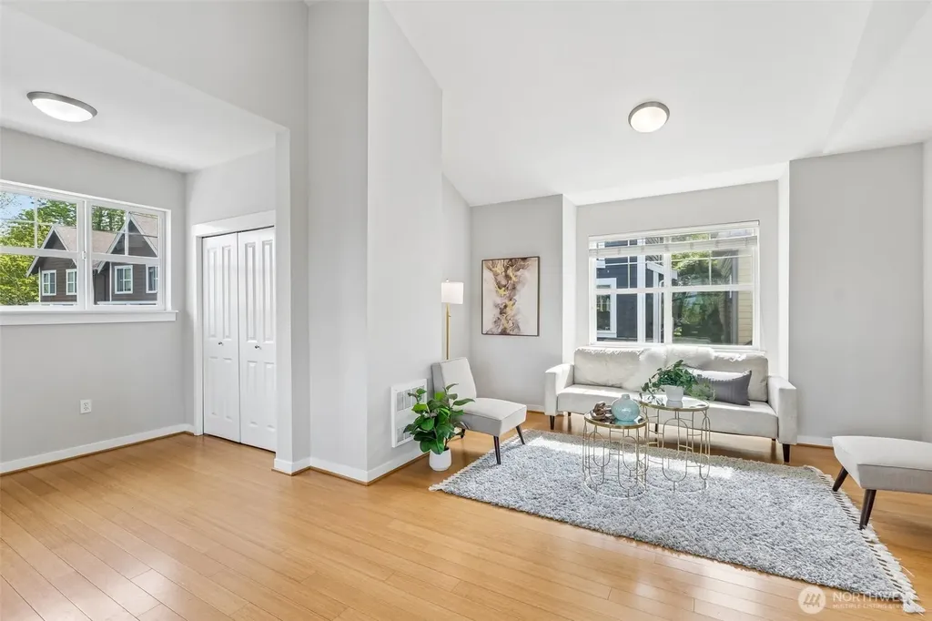 1775 27th Lane NE Issaquah WA 98029