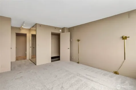 4540 8th Avenue NE Seattle WA 98105