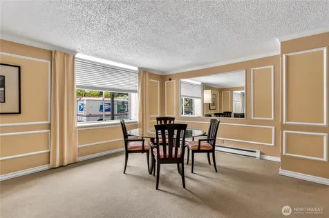 4540 8th Avenue NE Seattle WA 98105