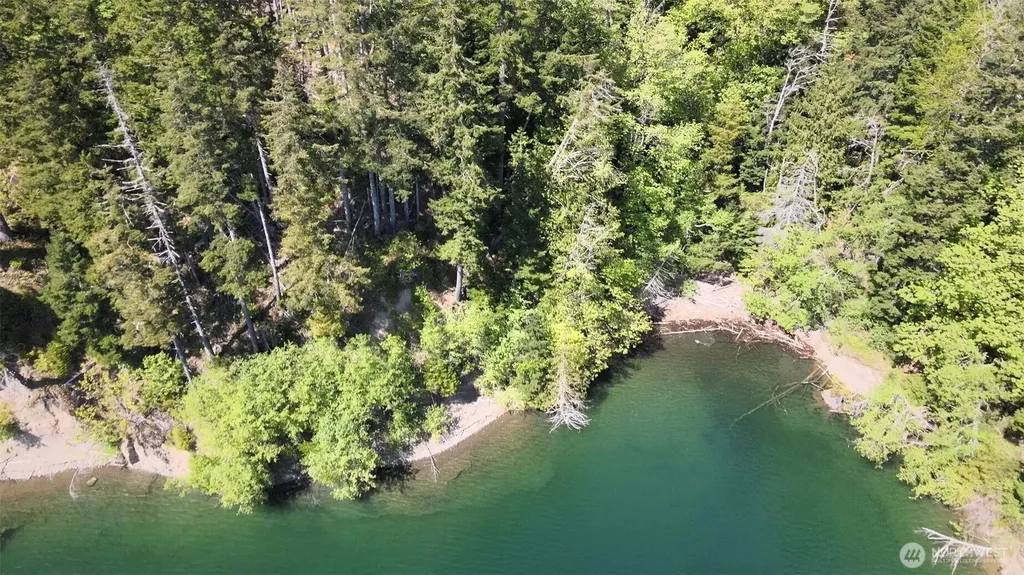 650 W Cushman Ridge Drive Hoodsport WA 98548