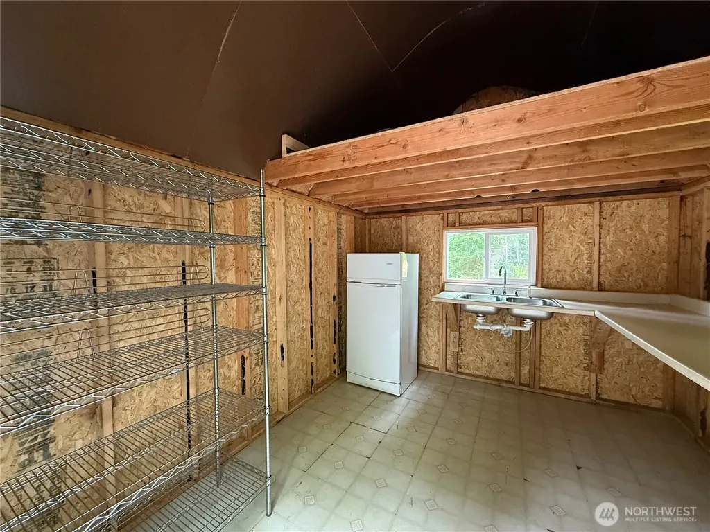 650 W Cushman Ridge Drive Hoodsport WA 98548