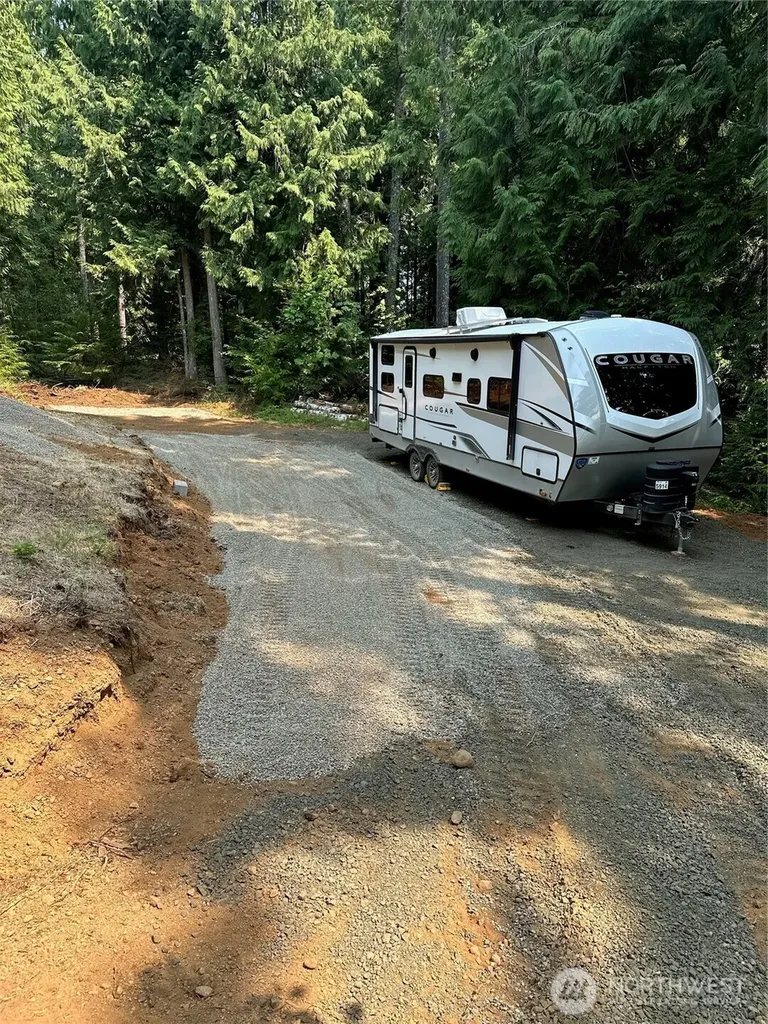 650 W Cushman Ridge Drive Hoodsport WA 98548