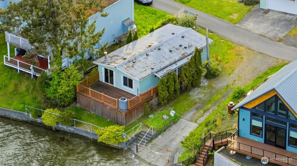 2838 Steamboat Island Loop NW Olympia WA 98502