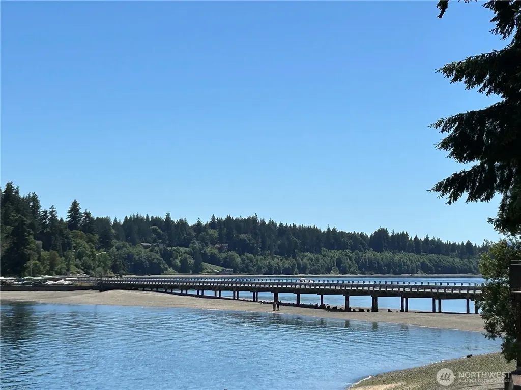 2838 Steamboat Island Loop NW Olympia WA 98502