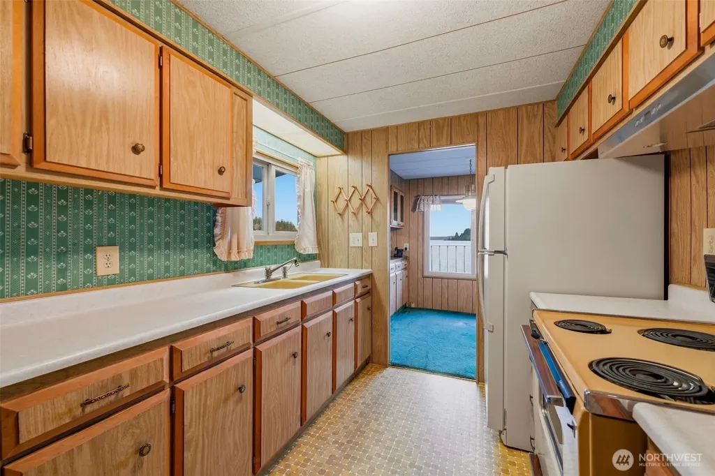 2838 Steamboat Island Loop NW Olympia WA 98502