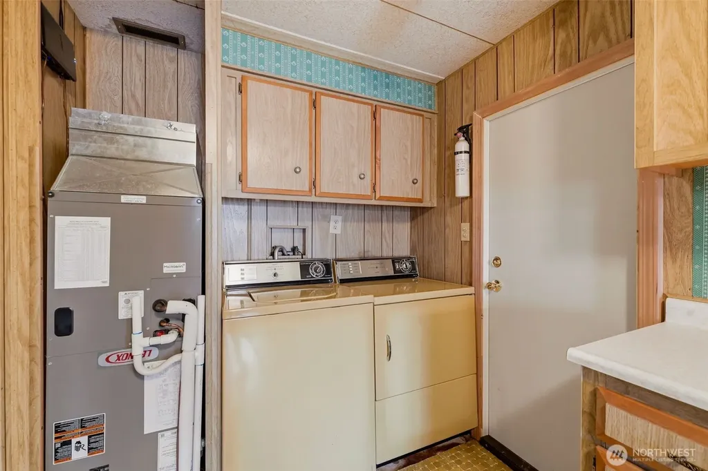 2838 Steamboat Island Loop NW Olympia WA 98502