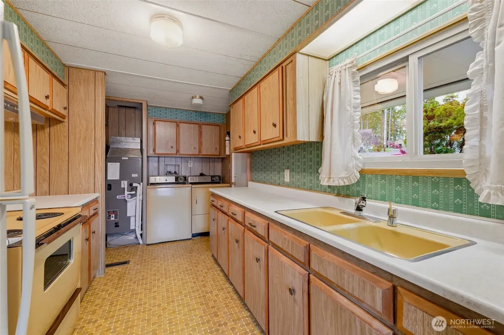 2838 Steamboat Island Loop NW Olympia WA 98502