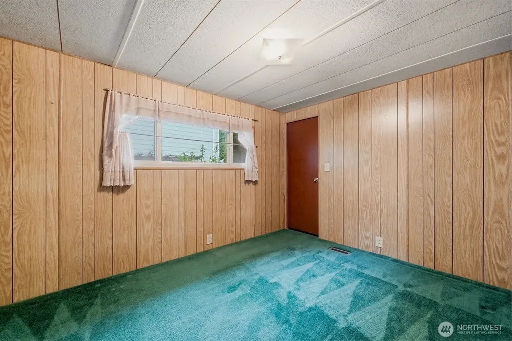 2838 Steamboat Island Loop NW Olympia WA 98502